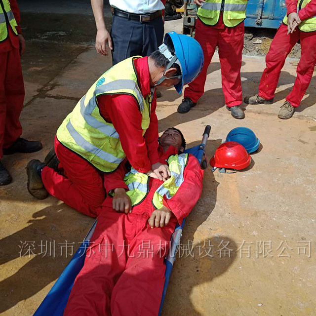 公司團(tuán)隊(duì)13_深圳市蘇中九鼎機(jī)械設(shè)備有限公司