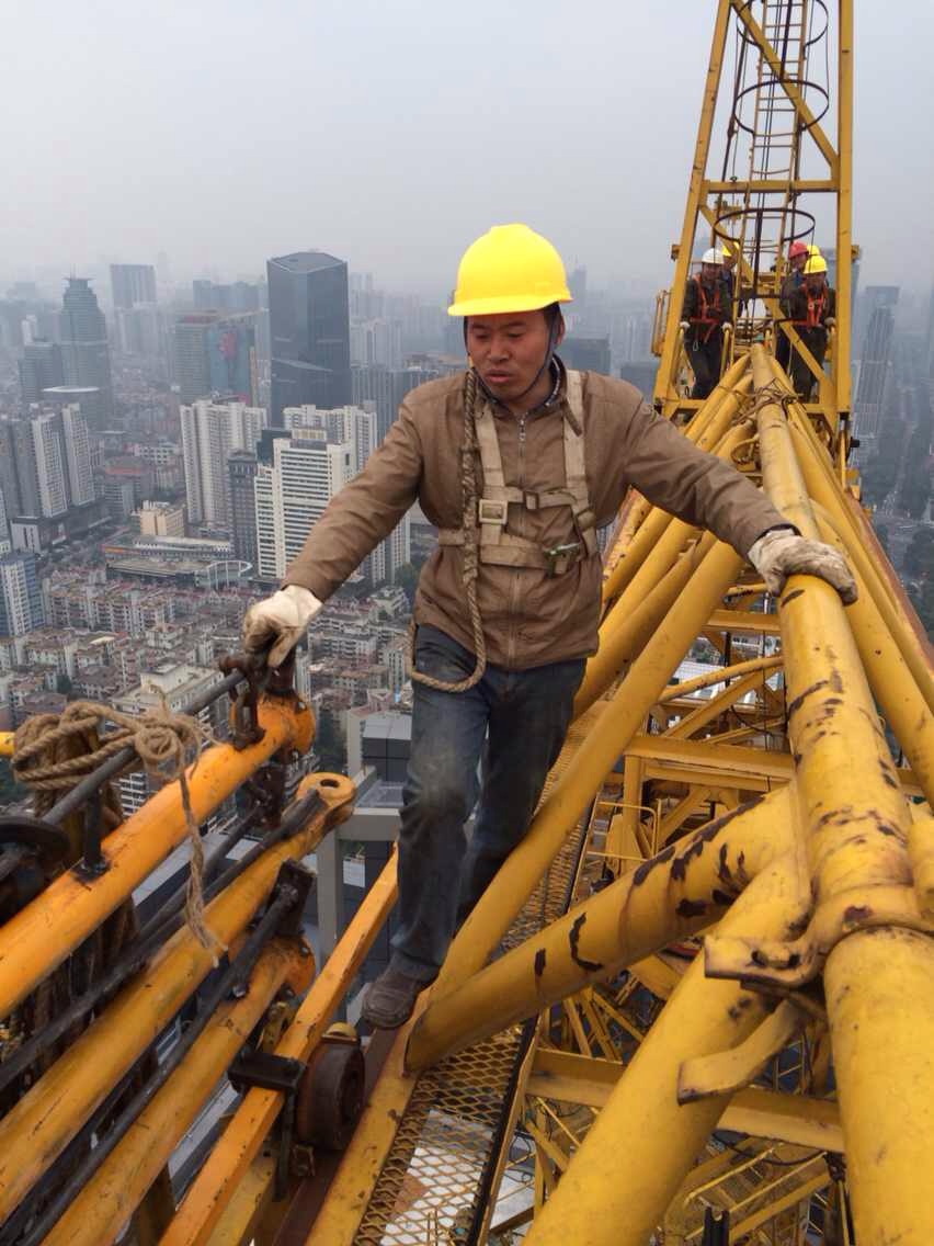 工程視頻5_深圳市蘇中九鼎機(jī)械設(shè)備有限公司